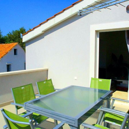 House Merlin Apartment Baška Voda Екстериор снимка