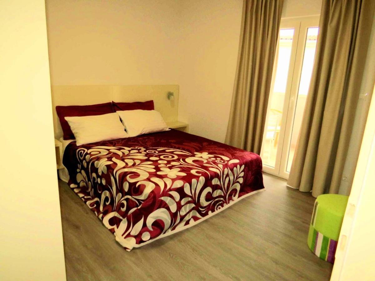 House Merlin Apartment Baška Voda Екстериор снимка