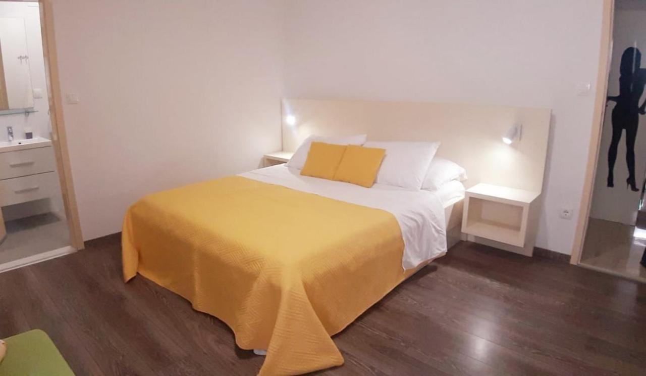 House Merlin Apartment Baška Voda Екстериор снимка